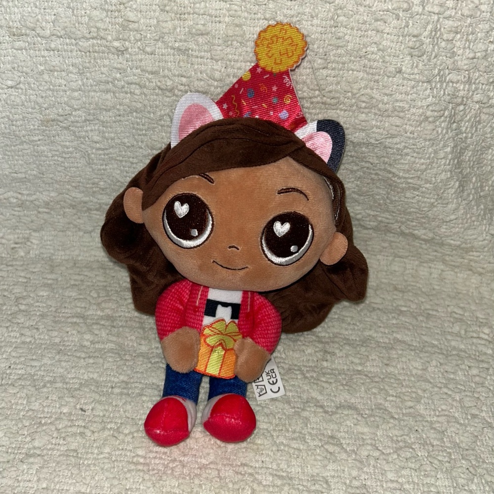Gabby's Dollhouse celebration Series 9” plush doll birthday hat present